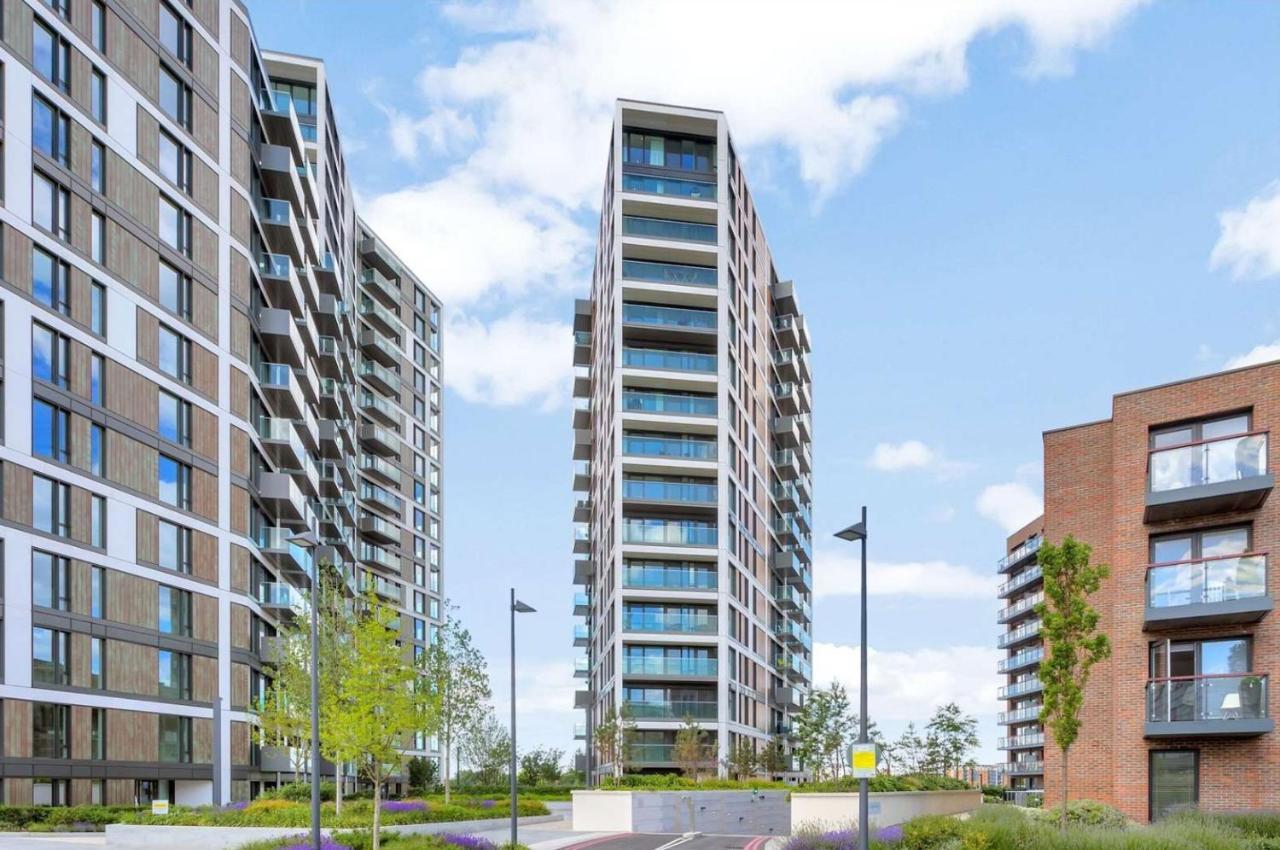 Appartamento Riverside Minutes From Elizabeth Line Londra